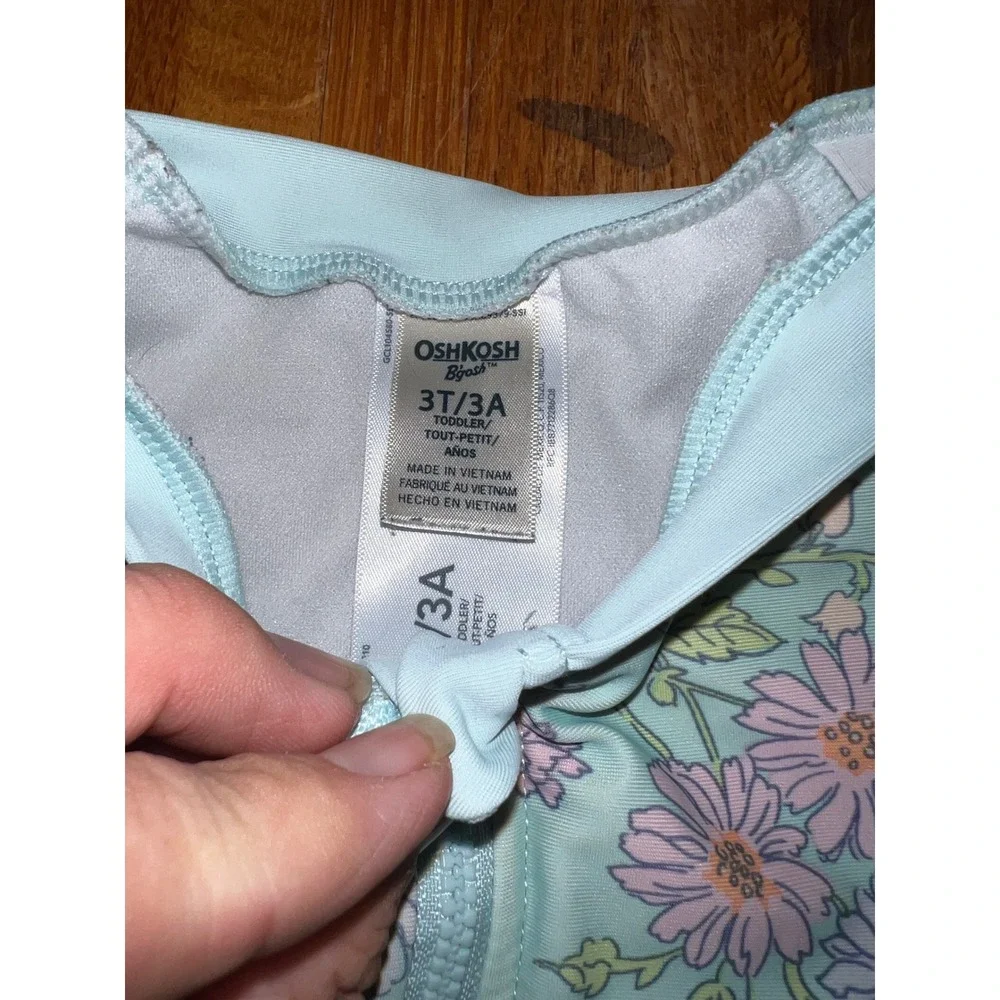 OshKosh Bgosh Toddler Girls 3T Mint Floral Long Sleeve Rash Guard 1 pc Swimsuit